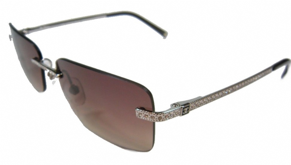 Chanel 4120b Sunglasses display picture 1