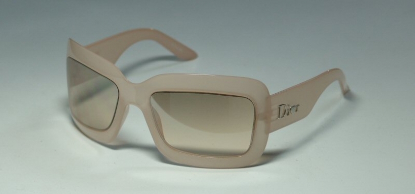 CHRISTIAN DIOR EXTRALIGHT 2 vintage Sunglasses in color DTSHD smokeybrown Christian Dior Extralight 2 Sunglasses main image 2