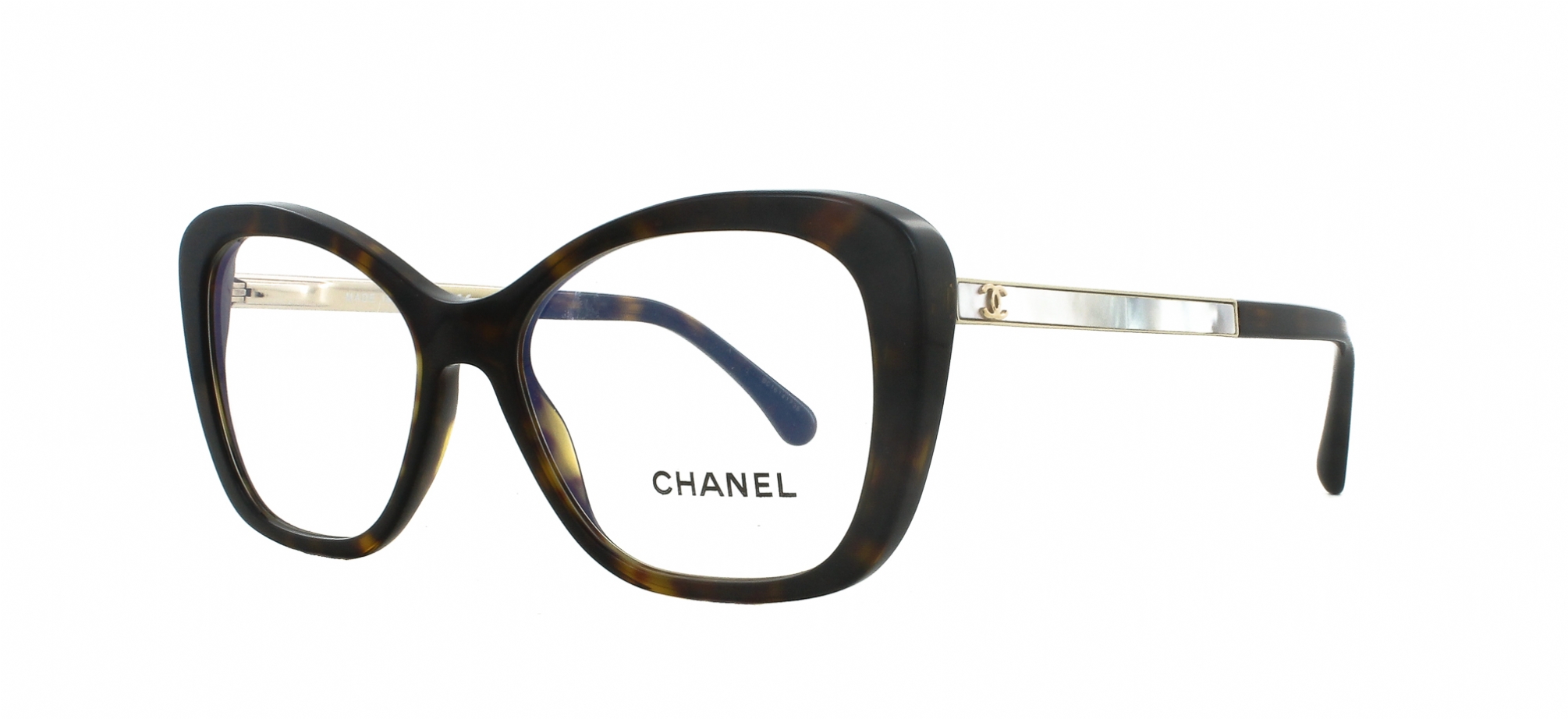 CHANEL 
イルミネイティングブラッシュパウダー 151.788 Chanel Noir Supreme (332) Les 4 Ombres Multi-Effect Quadra